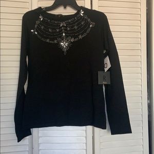 Bran new Knit sweater w/ trimmed at front chest